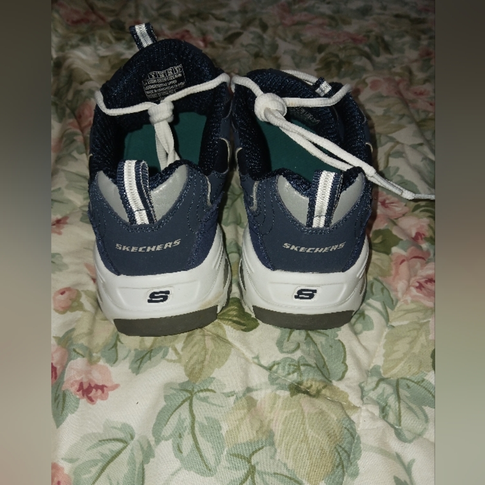 Skechers D'Lites Women's Navy/White "Me Time" Lace-Up Sneakers size 8 - Picture 3 of 4